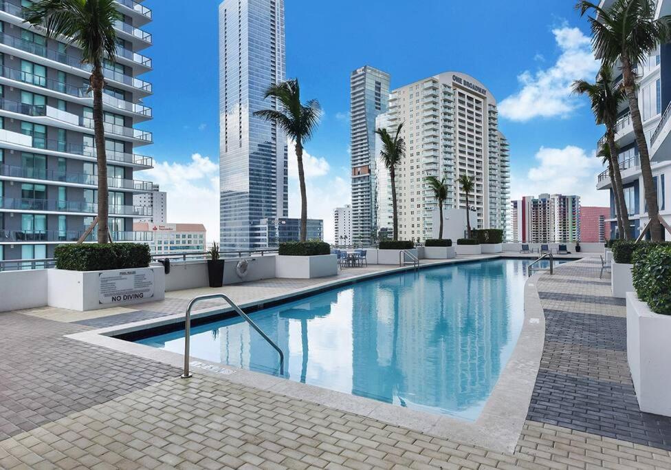 마이애미 Luxurious Private Unit With Parking 아파트 외부 사진